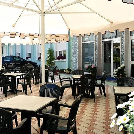 Hotel Savoia 3*